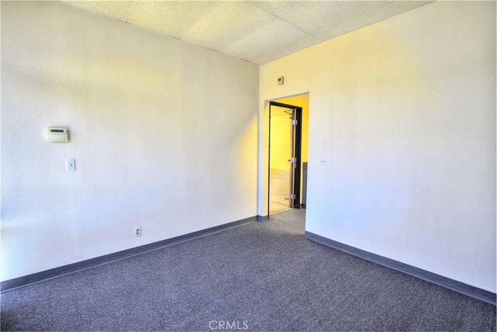 1210 E Lexington Avenue Property Photo 9