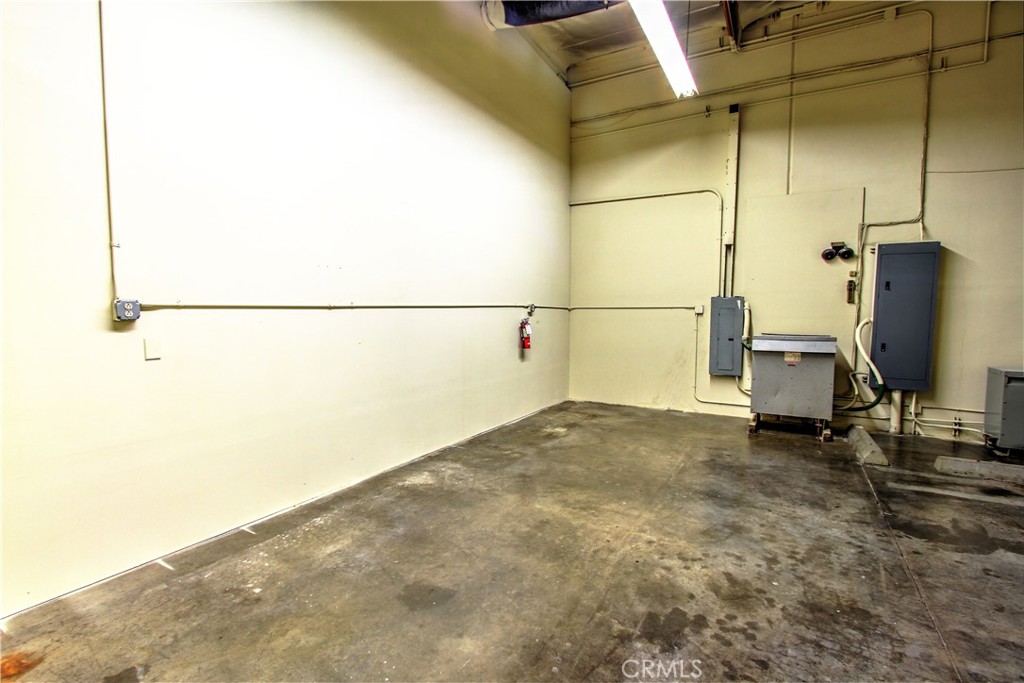 1210 E Lexington Avenue Property Photo 11