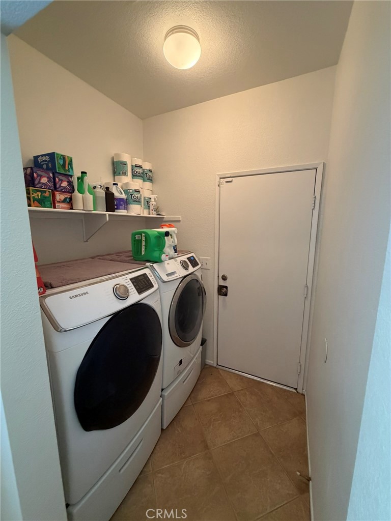 13698 Gateway Property Photo 7