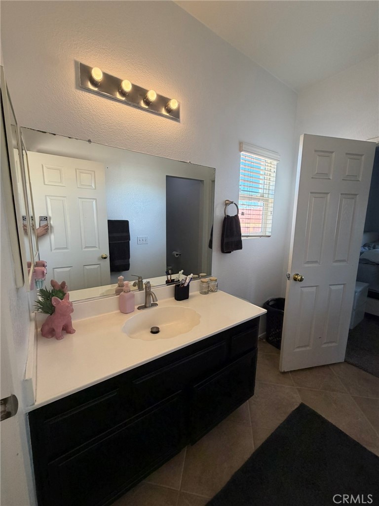 13698 Gateway Property Photo 16
