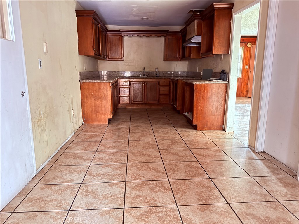 2570 Camphor Place Property Photo 2