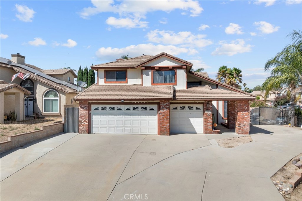 15074 Danielle Property Photo 1