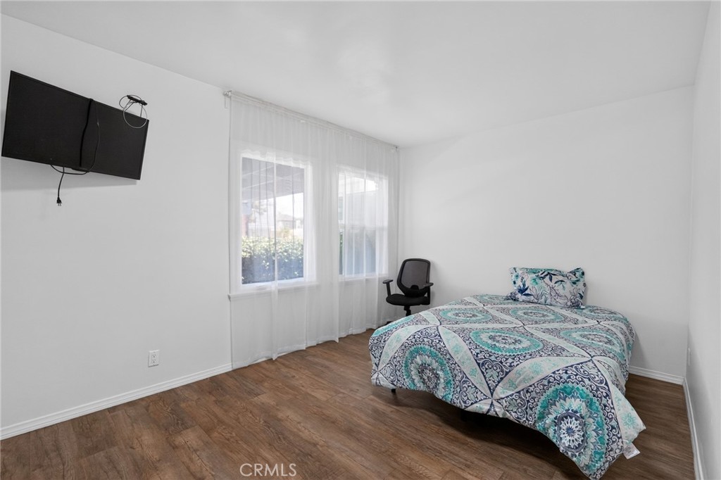 15804 Dalton Avenue Property Photo 8
