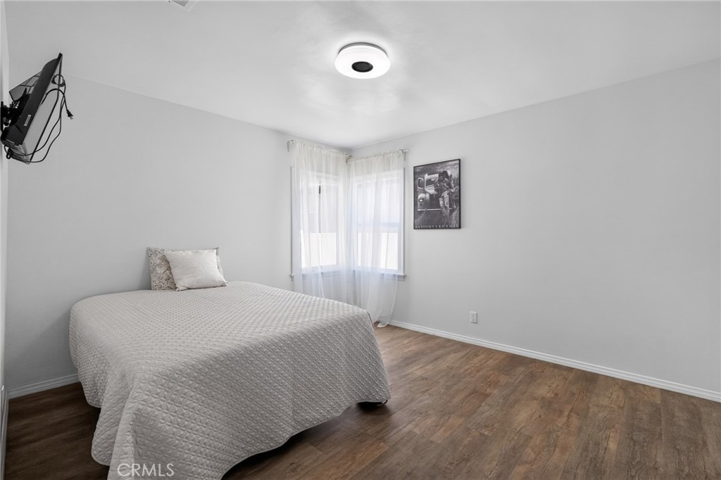15804 Dalton Avenue Property Photo 14