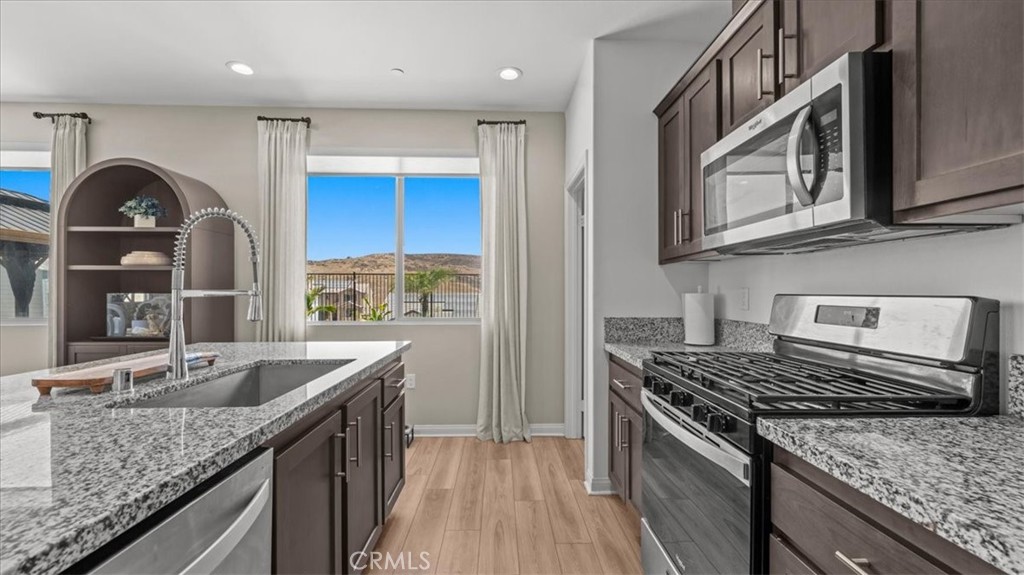 4230 Empressa Circle Property Photo 12