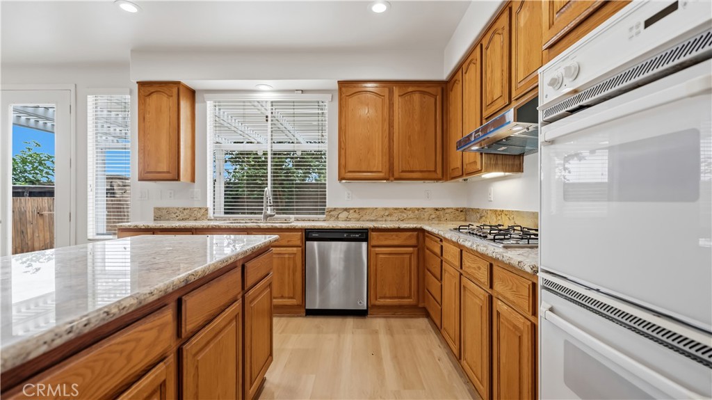 16249 Vermeer Property Photo 12