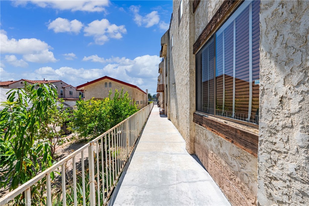 1420 S 5th Street E Property Photo 3