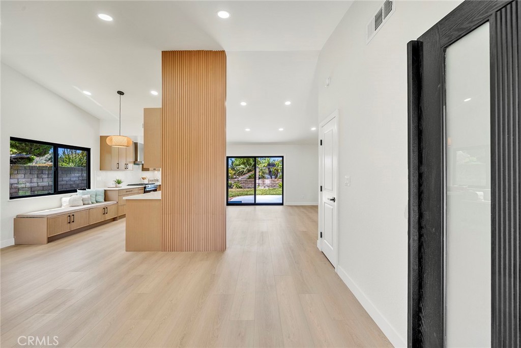 1309 Deeplawn Drive Property Photo 7
