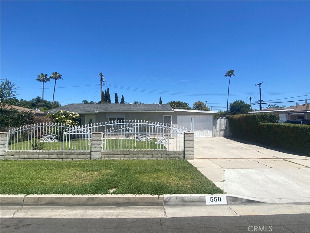 550 Whiteford Property Photo 3