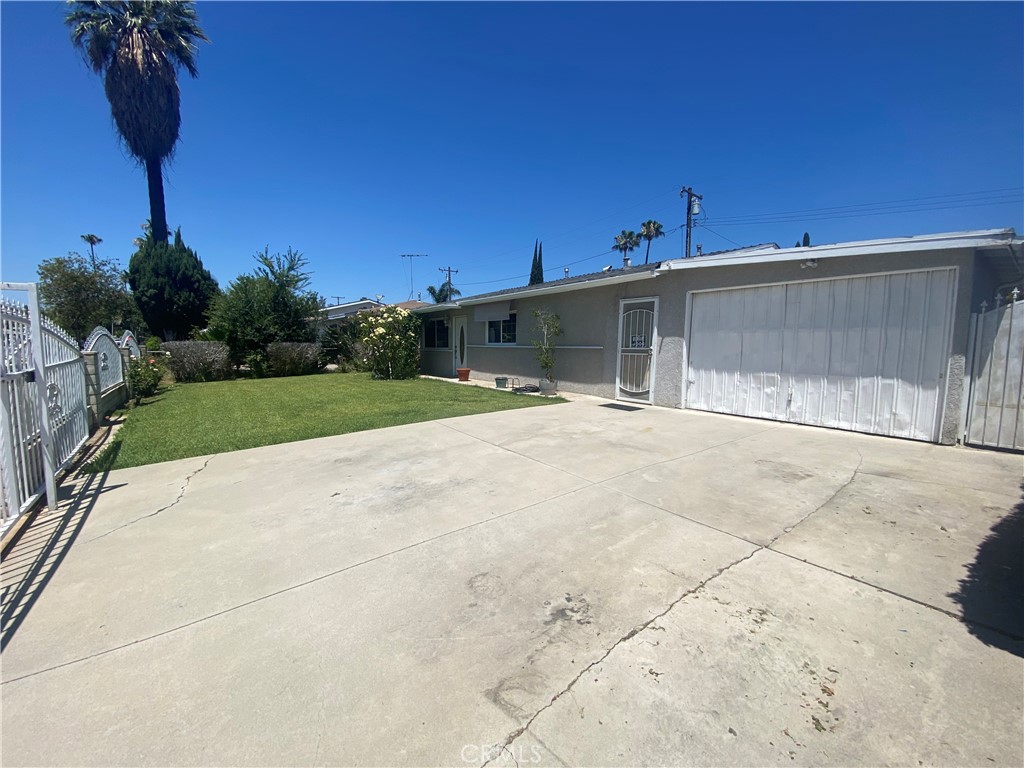 550 Whiteford Property Photo 4