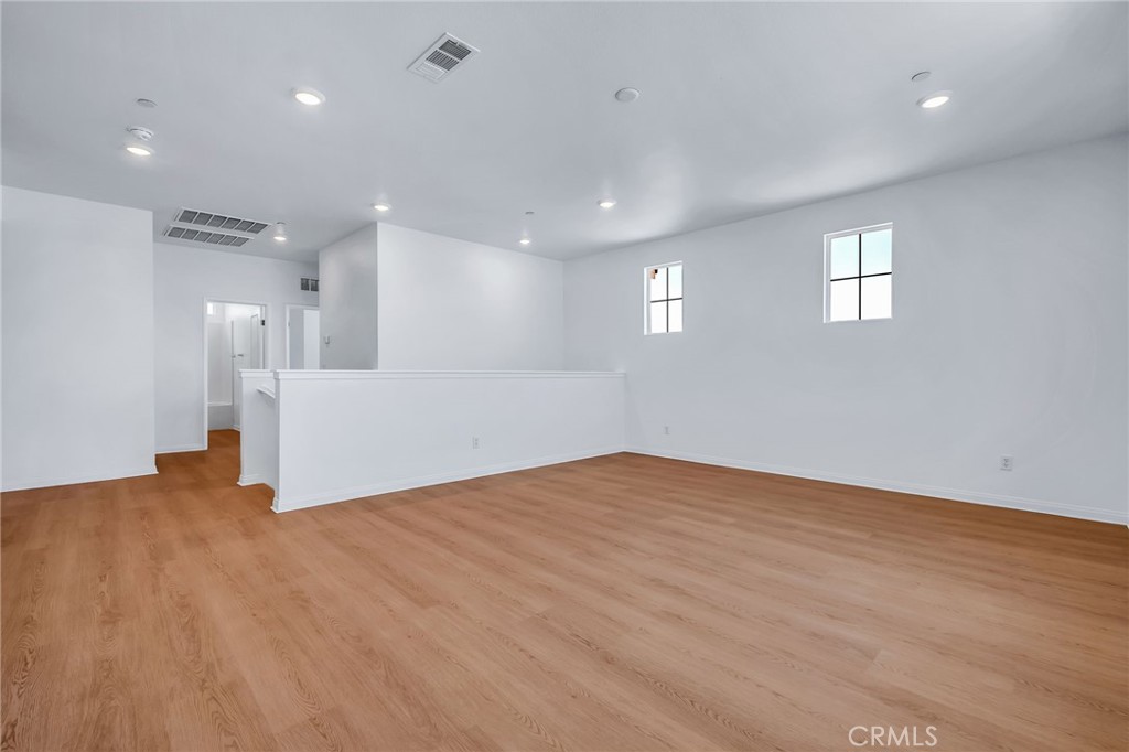 15538 Hawk St Property Photo 20