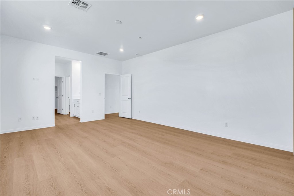 15538 Hawk St Property Photo 29