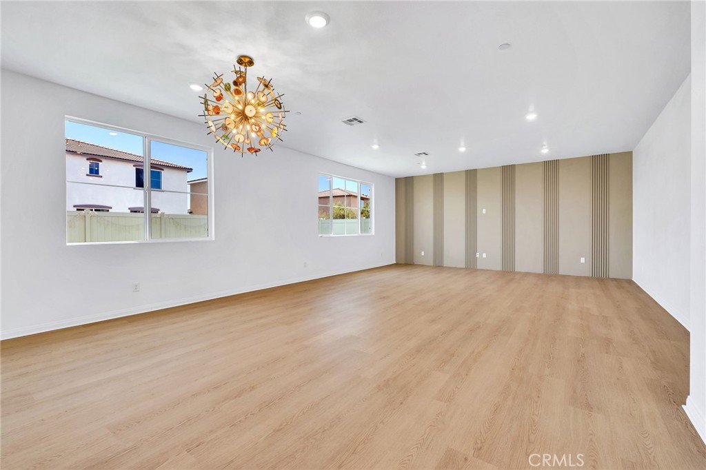 15538 Hawk St Property Photo 34
