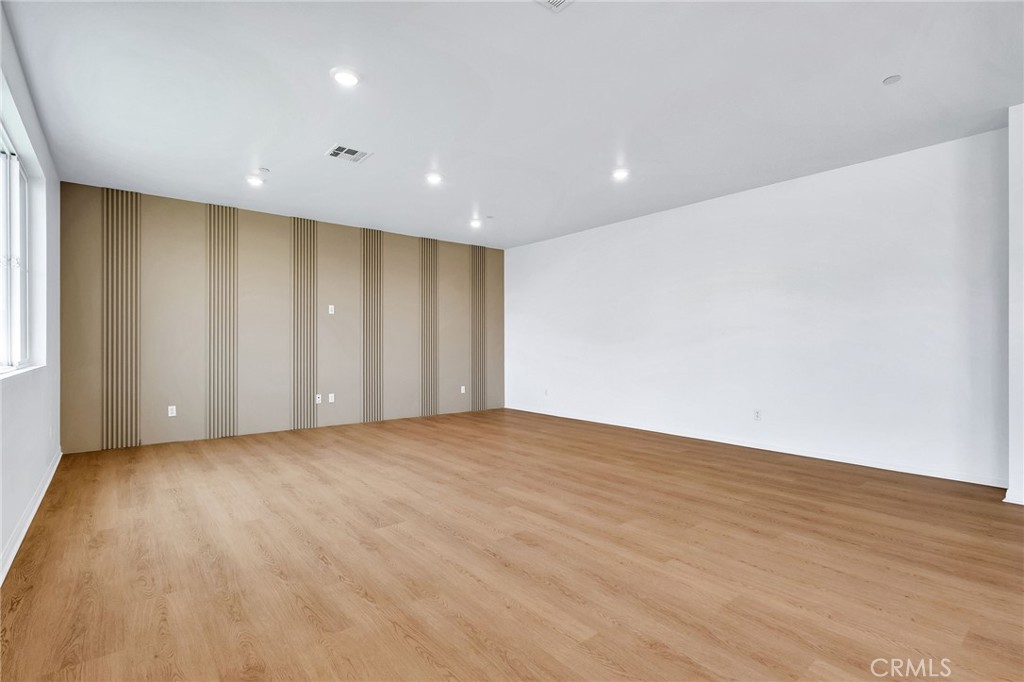 15538 Hawk St Property Photo 35