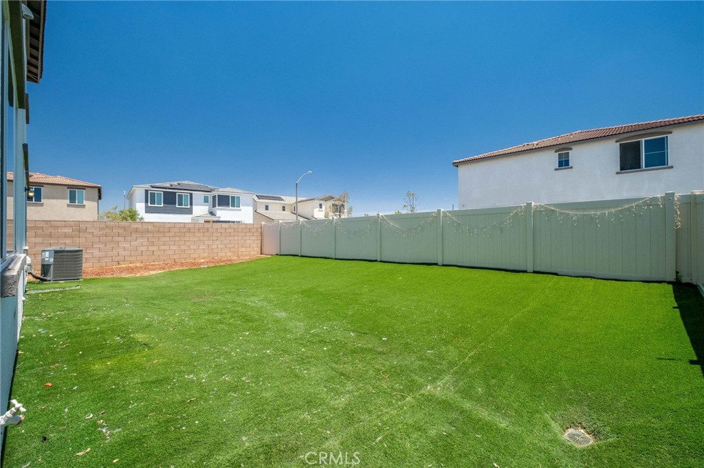 15538 Hawk St Property Photo 49