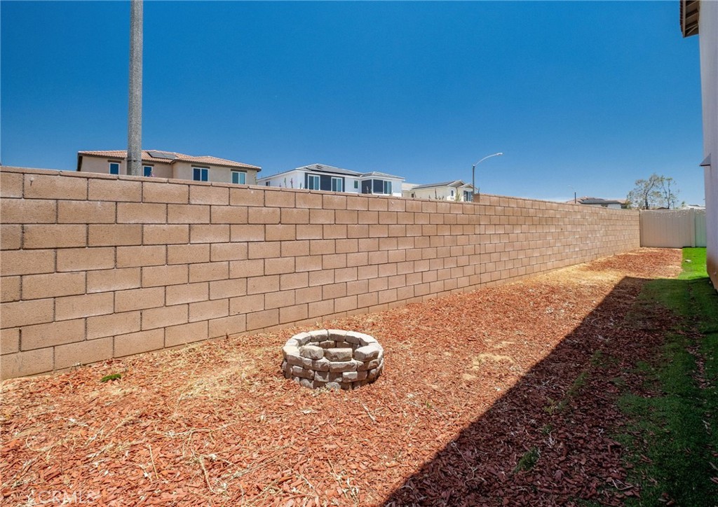 15538 Hawk St Property Photo 51