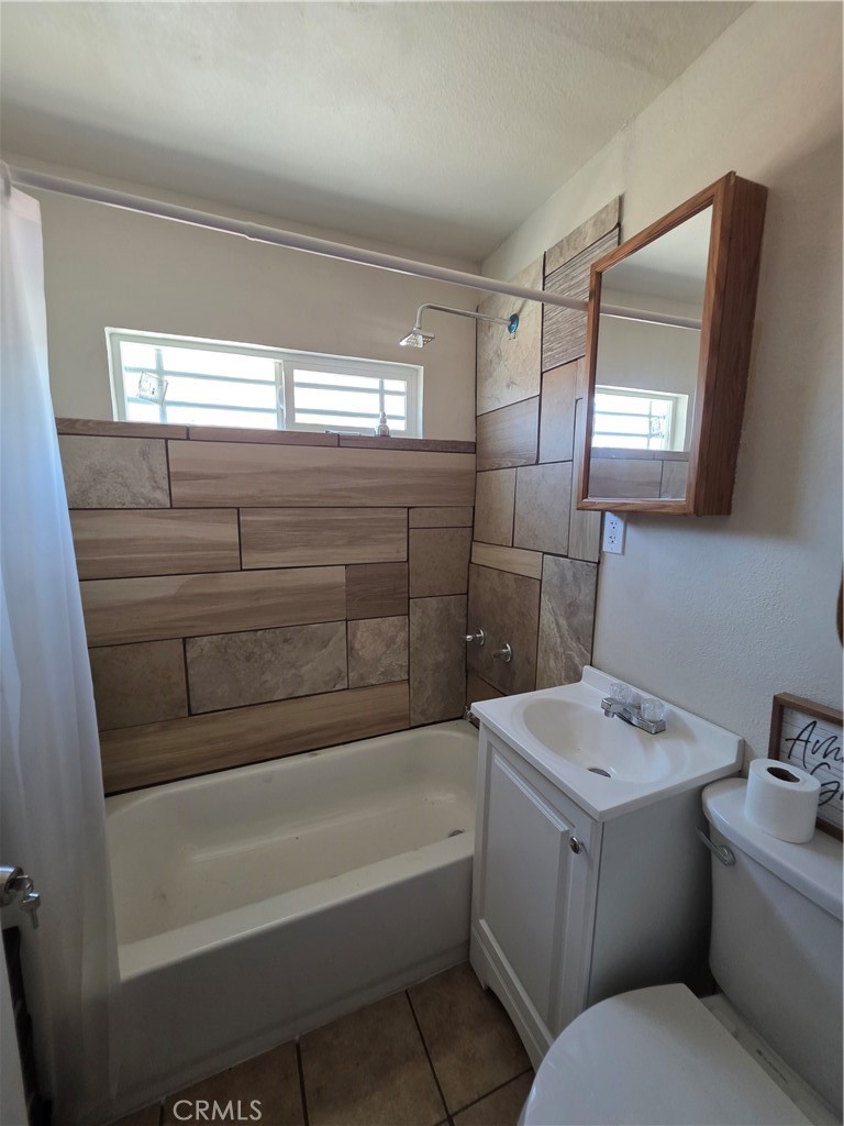 82414 3rd Property Photo 17