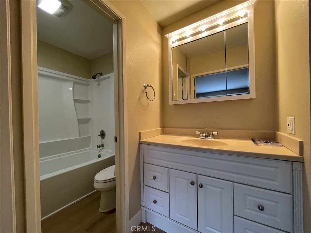 61 Streamwood Property Photo 10