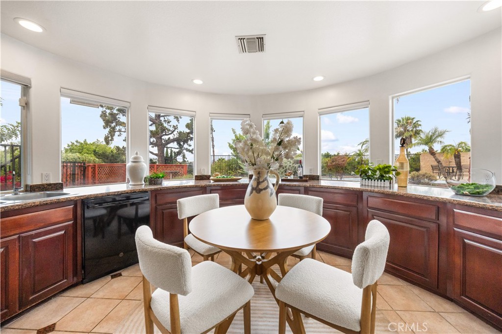 1823 Cliffbranch Property Photo 15