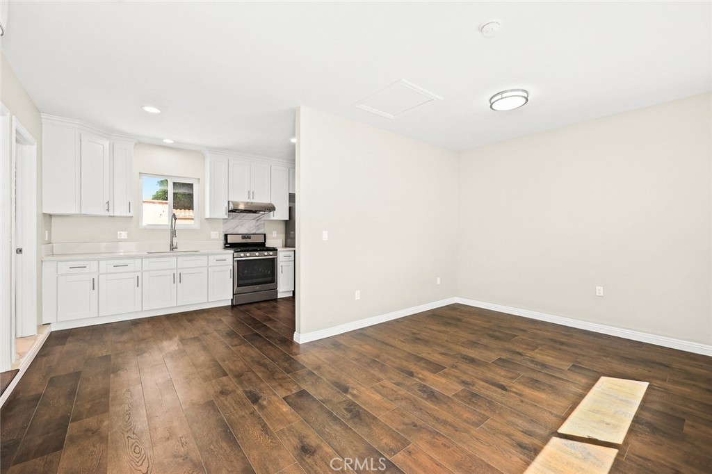 1227 E Grovecenter Property Photo 27