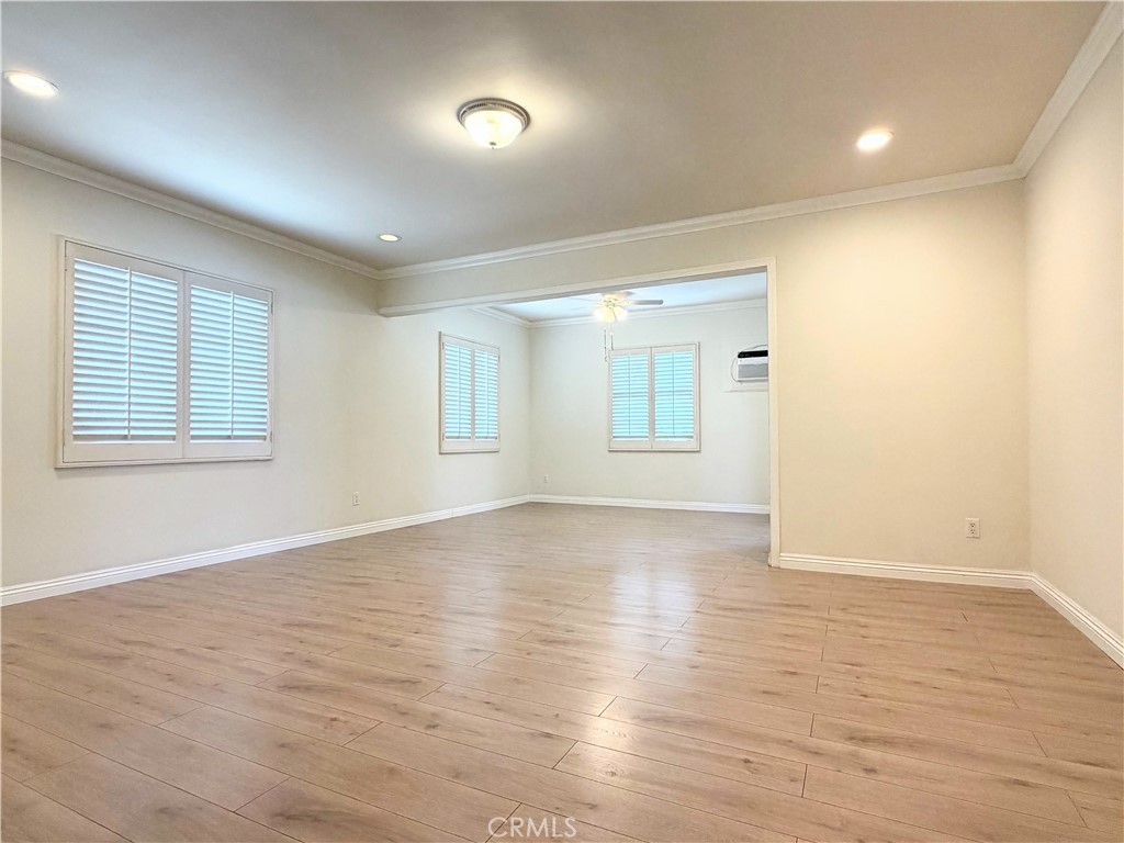 708 Violeta Property Photo 3