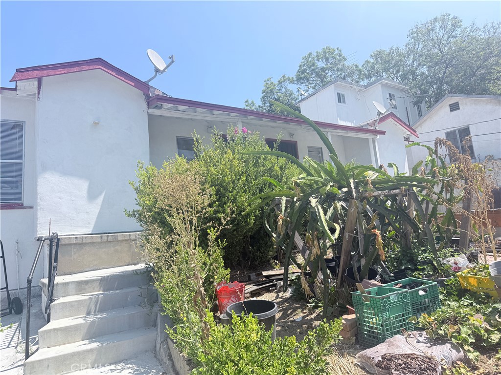 1231 Innes Property Photo 2