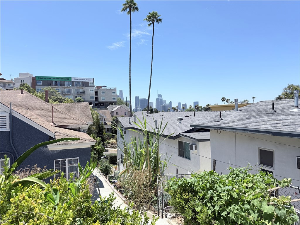 1231 Innes Property Photo 4