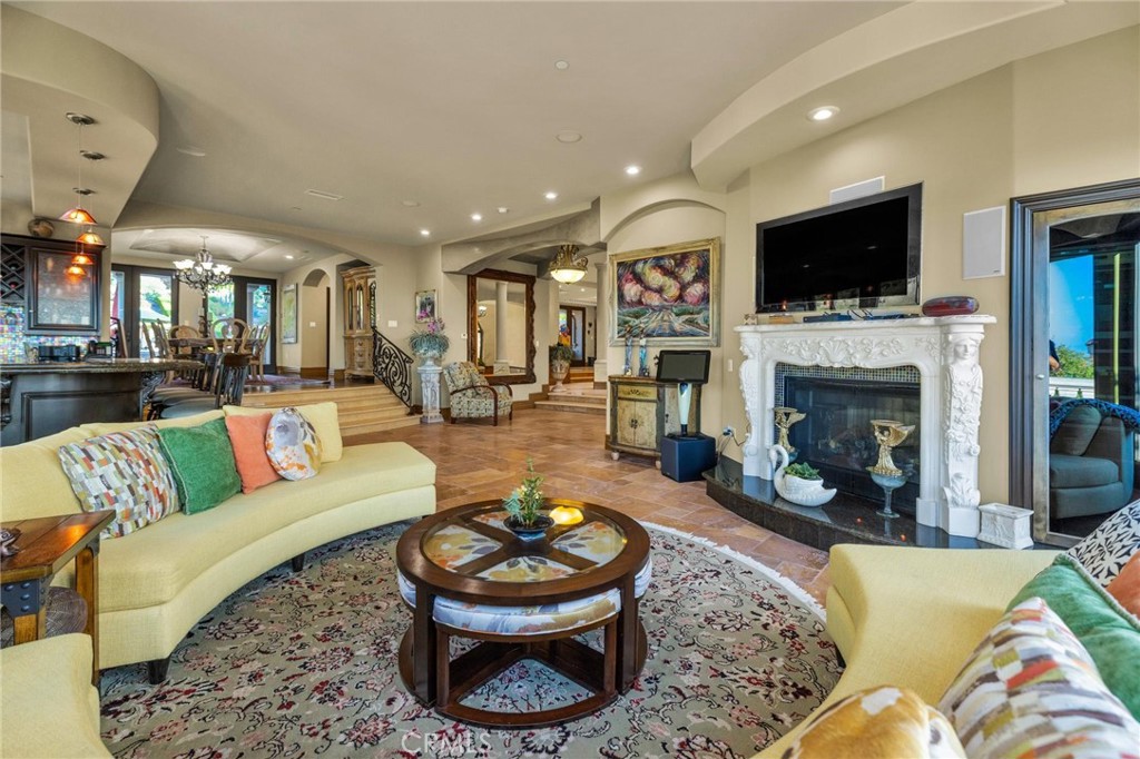 3388 Viewfield Property Photo 14
