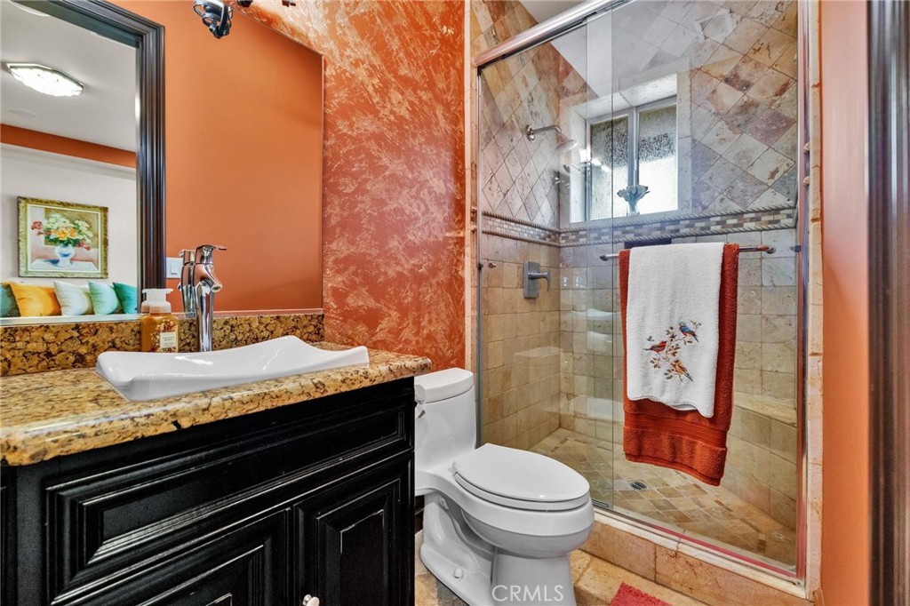 3388 Viewfield Property Photo 40