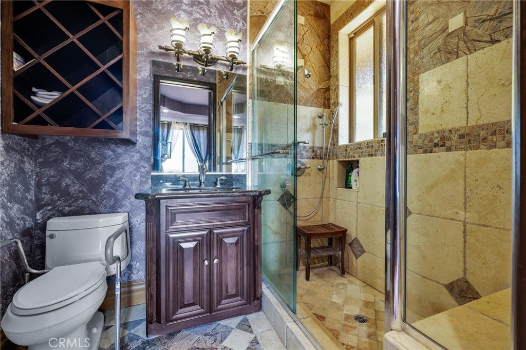 3388 Viewfield Property Photo 46
