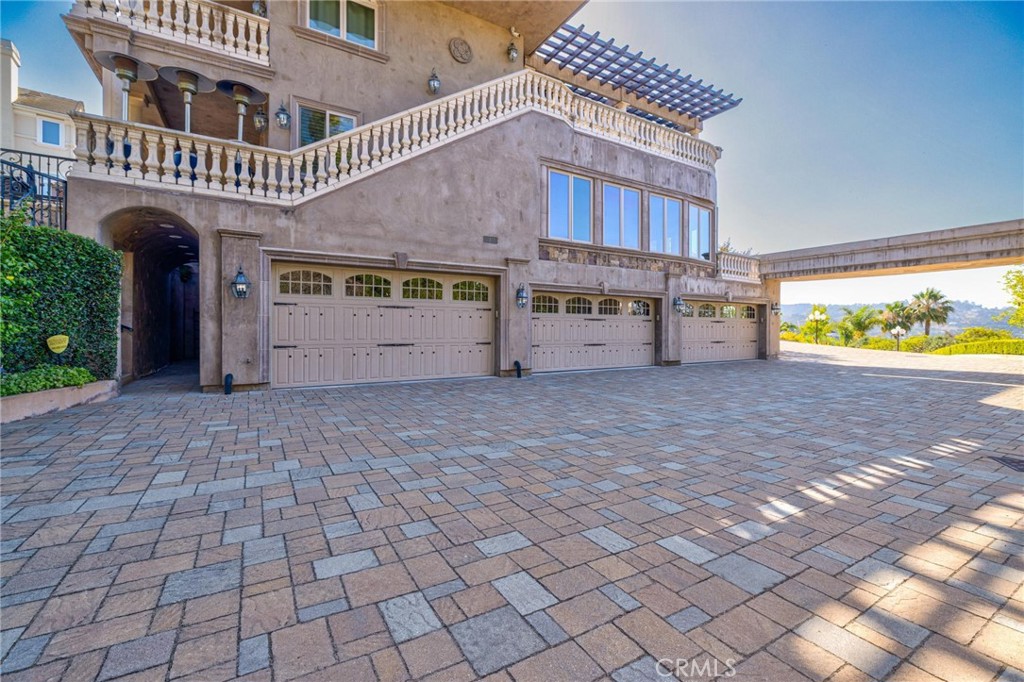 3388 Viewfield Property Photo 65