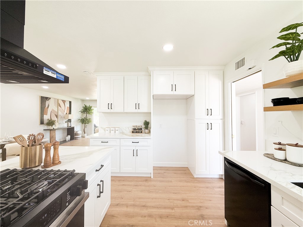24020 Prospect Valley Property Photo 11
