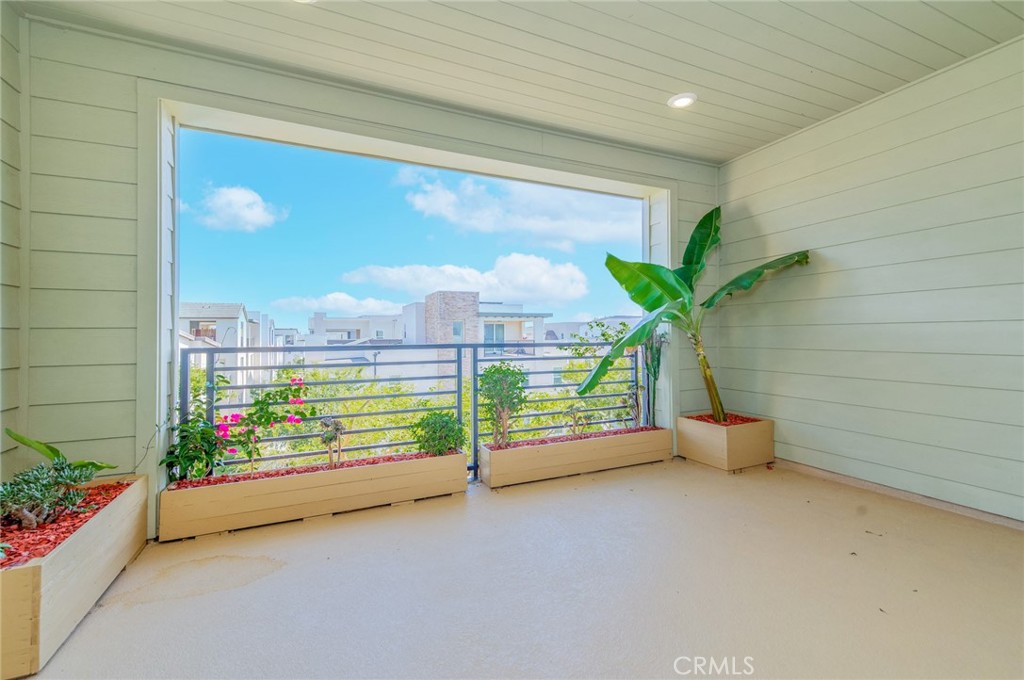 109 Spiral Property Photo 1