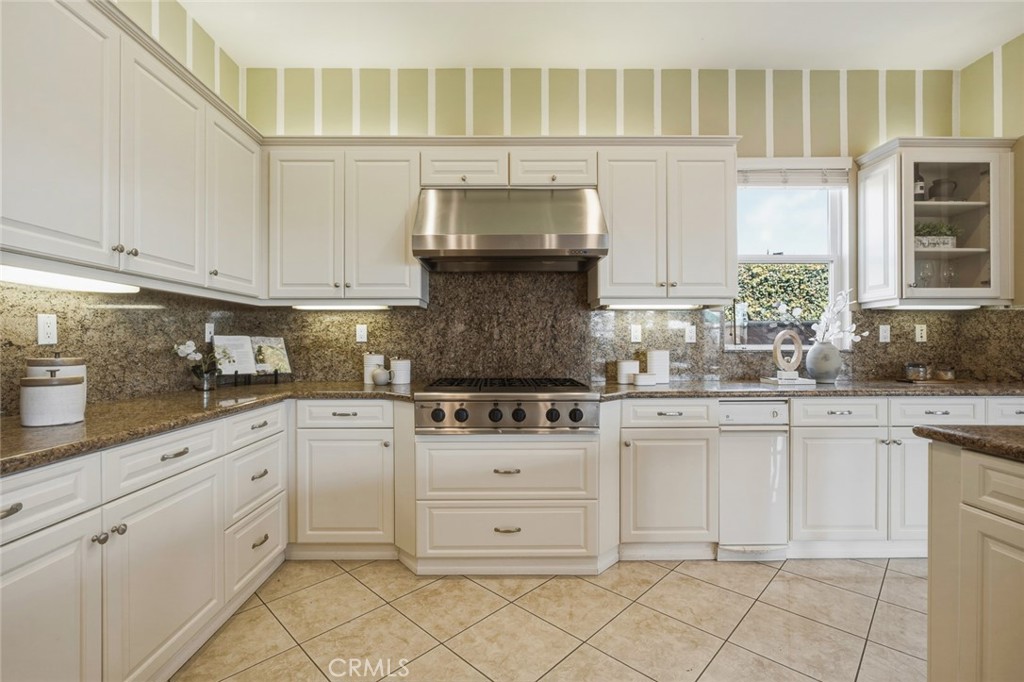 30 Sail View Property Photo 24