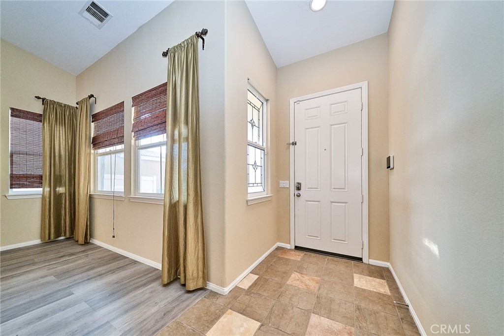 1172 Sandy Nook Property Photo 6