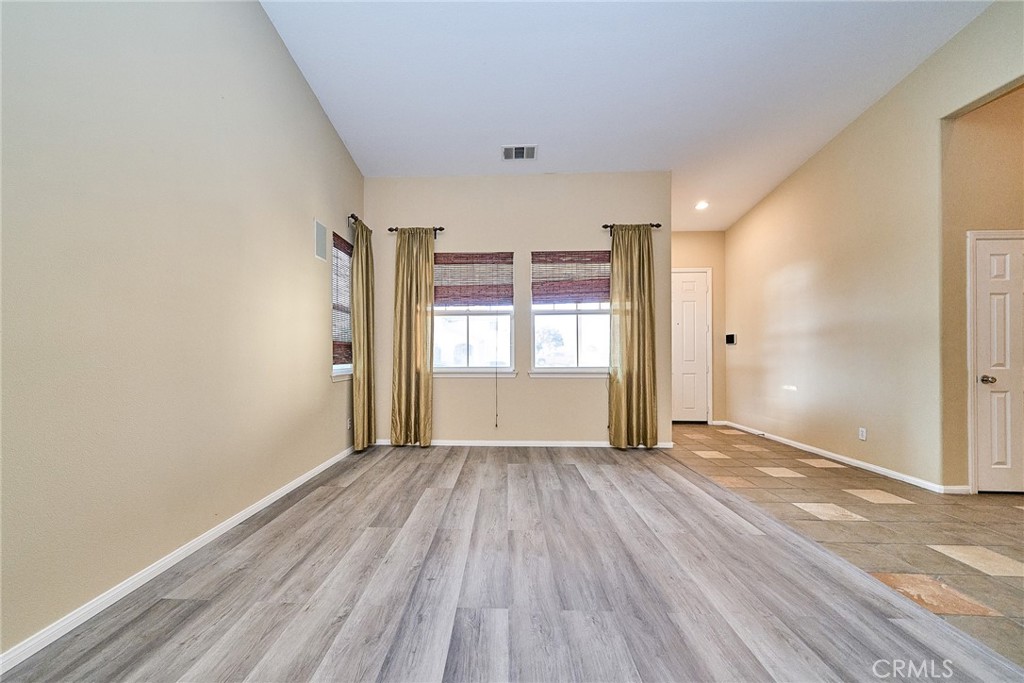 1172 Sandy Nook Property Photo 8