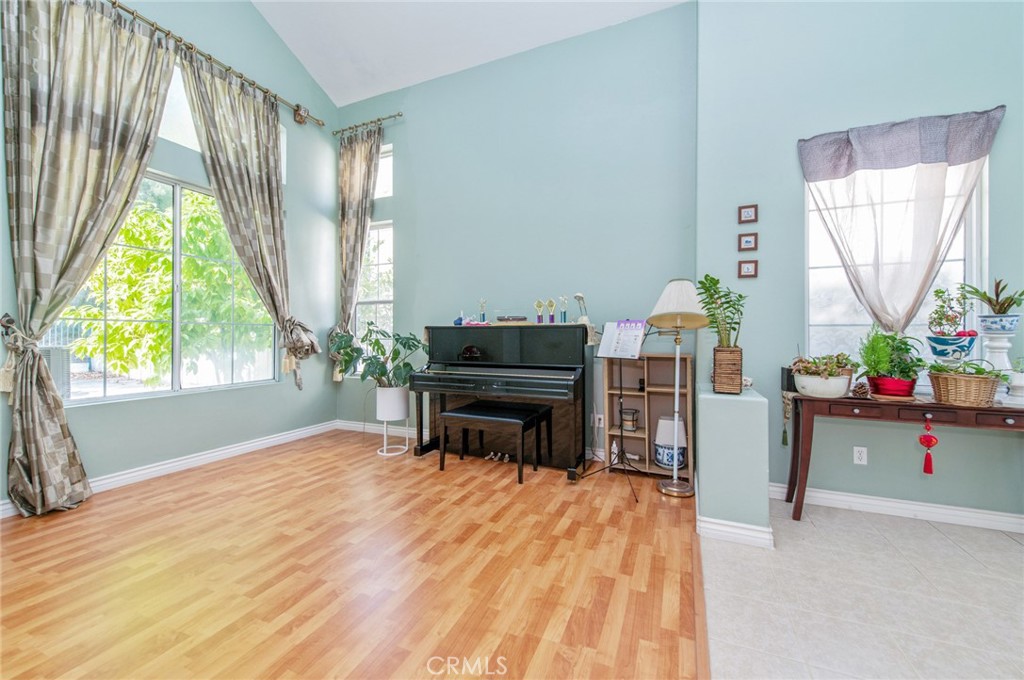 18820 Leesbury Property Photo 13