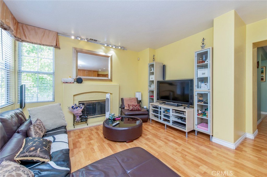 18820 Leesbury Property Photo 21