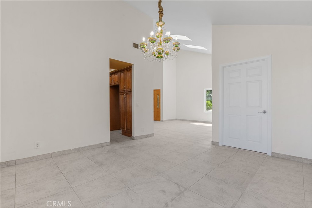 986 Calle Primavera Property Photo 7