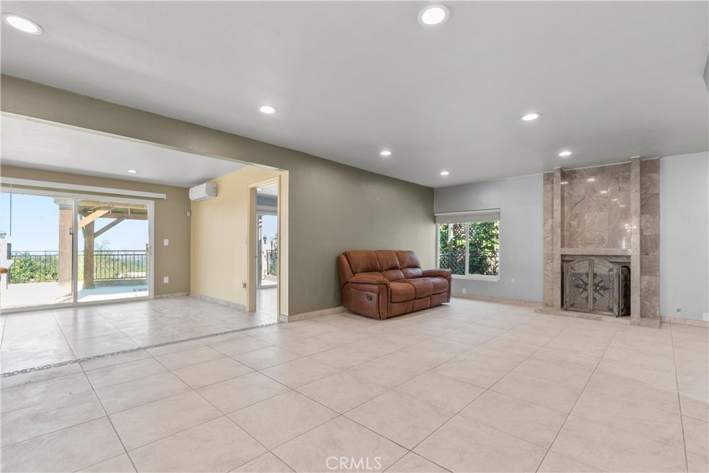 986 Calle Primavera Property Photo 8