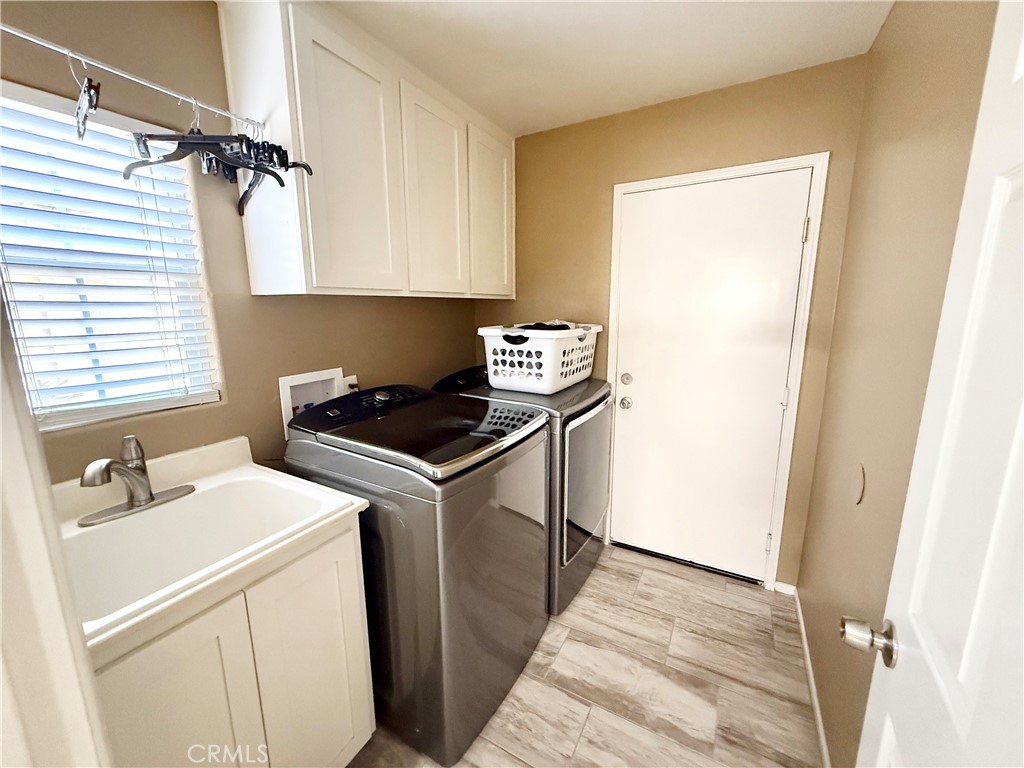 1046 Sycamore Property Photo 19