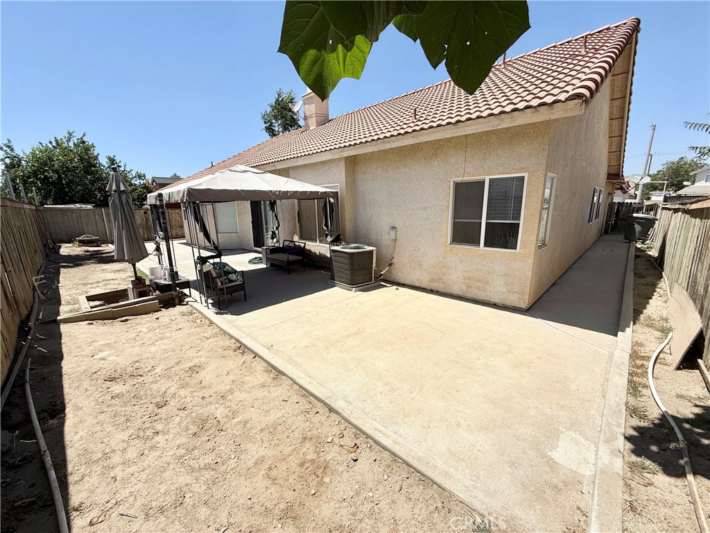 1046 Sycamore Property Photo 23
