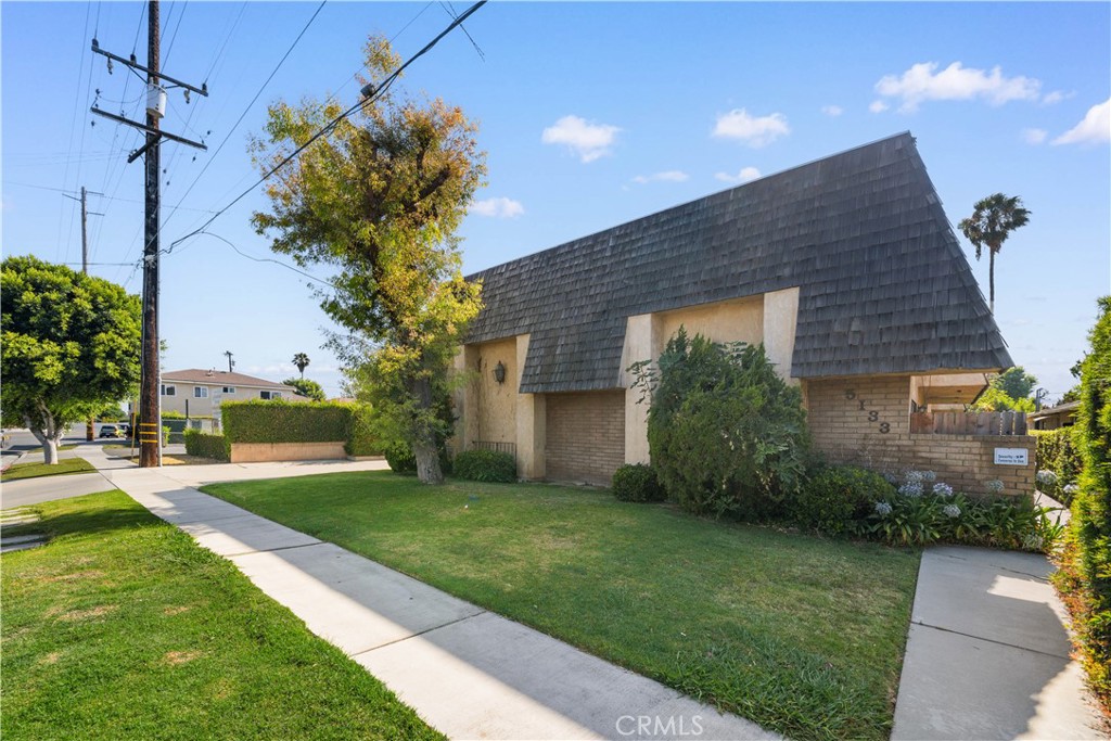 5133 Tyler D Property Photo 3