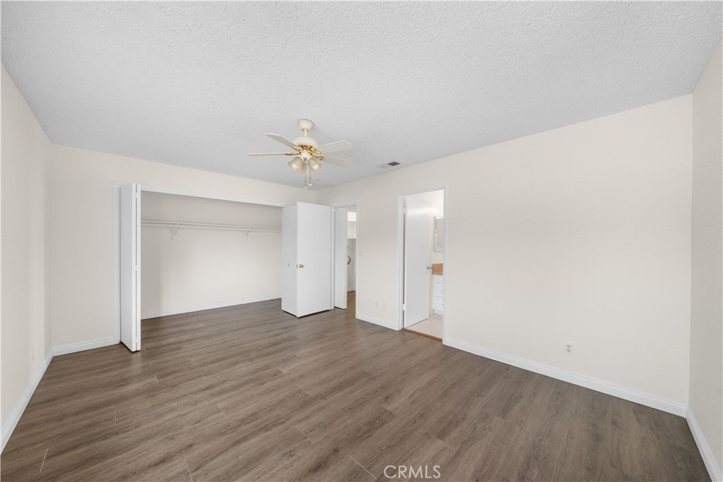 5133 Tyler D Property Photo 34