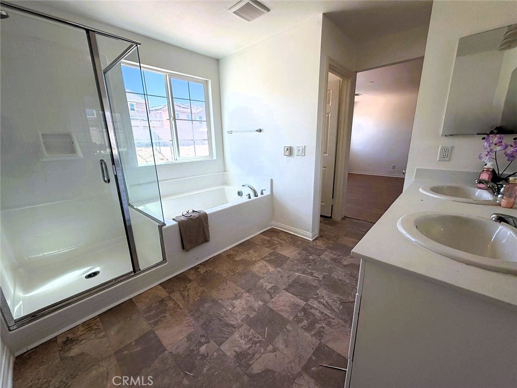 2612 Mulberry Lane Property Photo 5