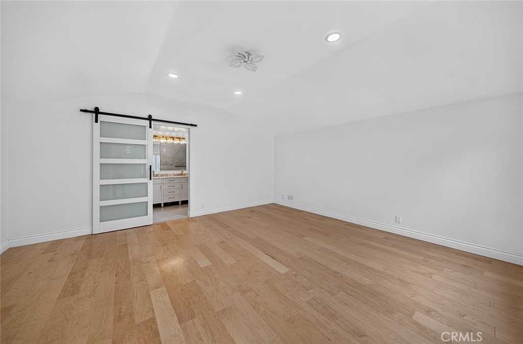61 Sparrowhawk Property Photo 10