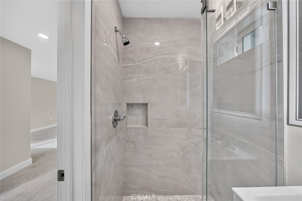 61 Sparrowhawk Property Photo 15