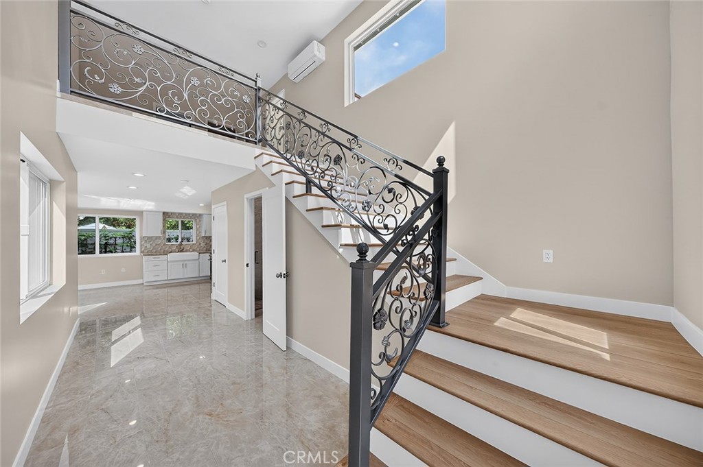 61 Sparrowhawk Property Photo 16