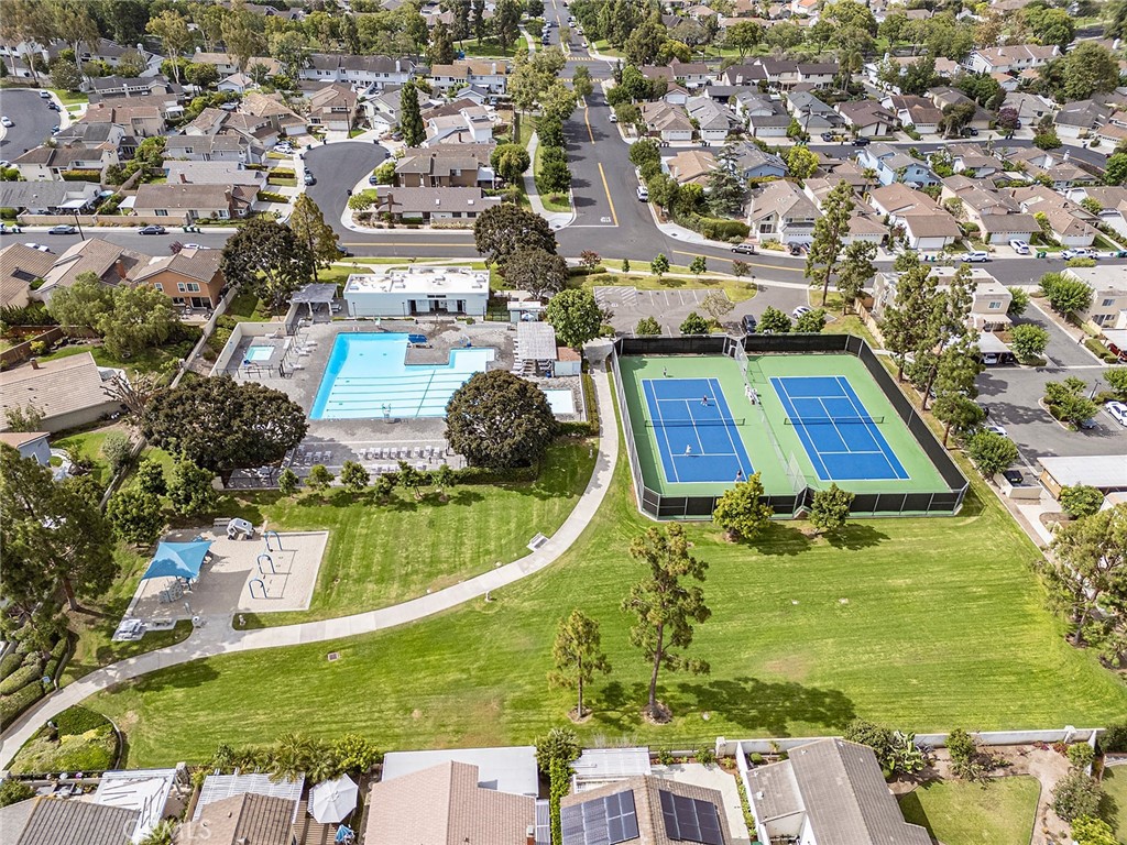 61 Sparrowhawk Property Photo 28