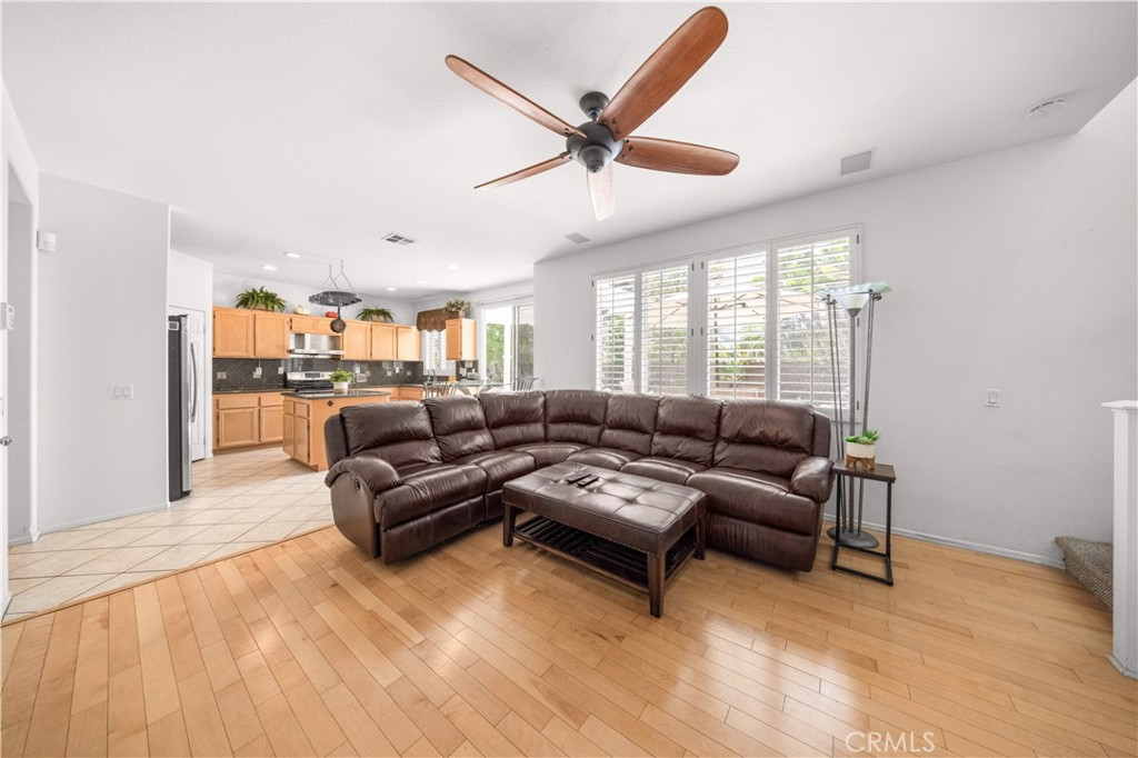 26 Appleglen Property Photo 4